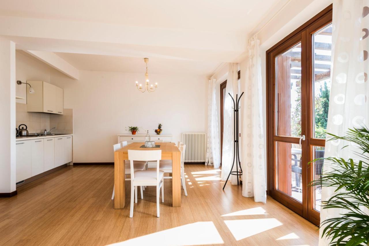 Appartamenti Meridiana Torri Del Benaco Extérieur photo